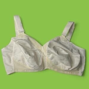 Vintage 60s White Cotton Bullet Bra Brassiere Size 32 34 Unknown Cup